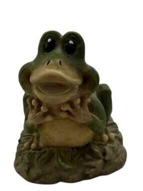 Home Trends Hot Feet Frog Figurine